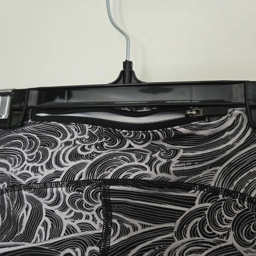 Lululemon Athletica Seawheeze Speed Up Crop Running Waves Multi Black Reflective - Picture 7 of 10